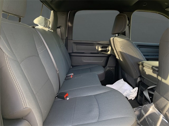 Vehicle image 12 of 39