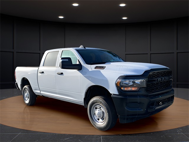 Vehicle image 3 of 39