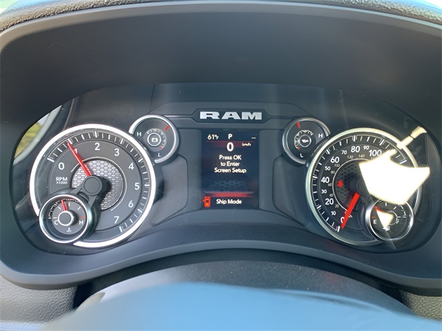 Vehicle image 20 of 39