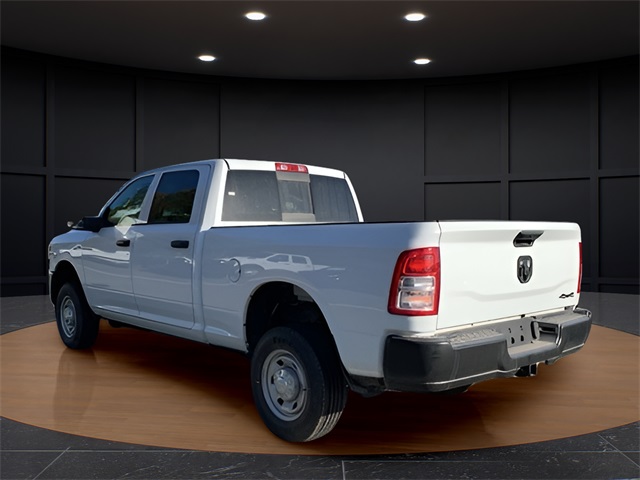 Vehicle image 7 of 39