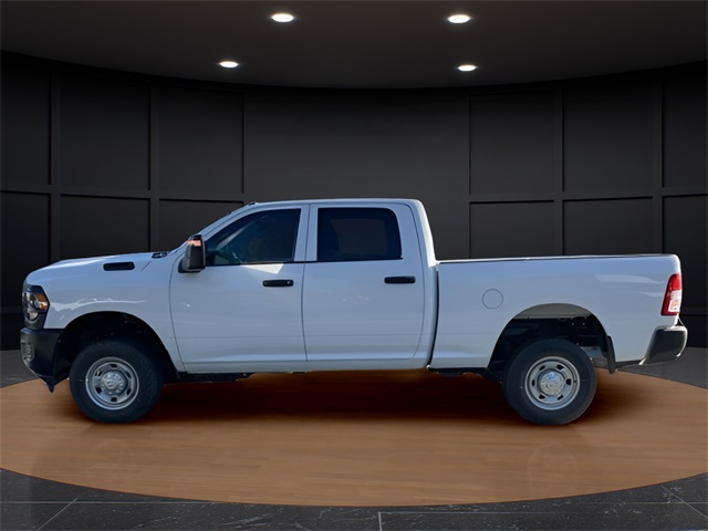 Vehicle image 8 of 39