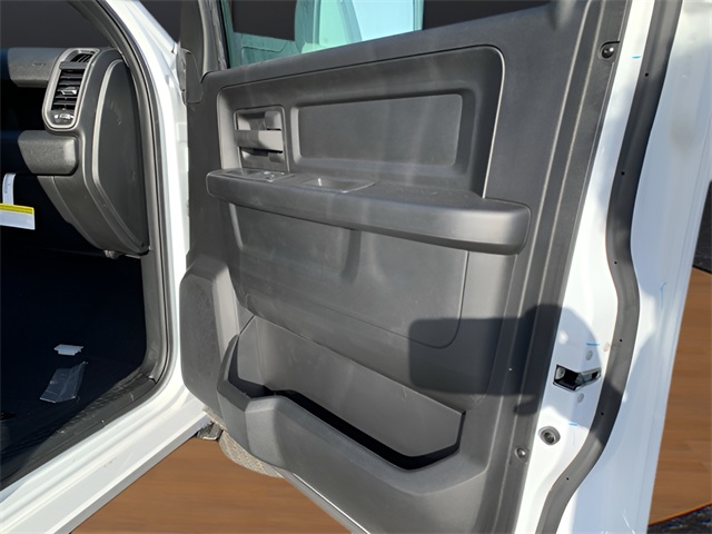 Vehicle image 15 of 39