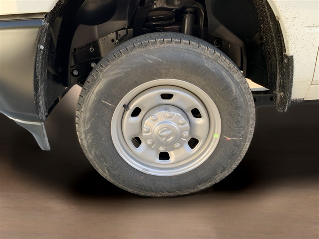 Vehicle image 10 of 39