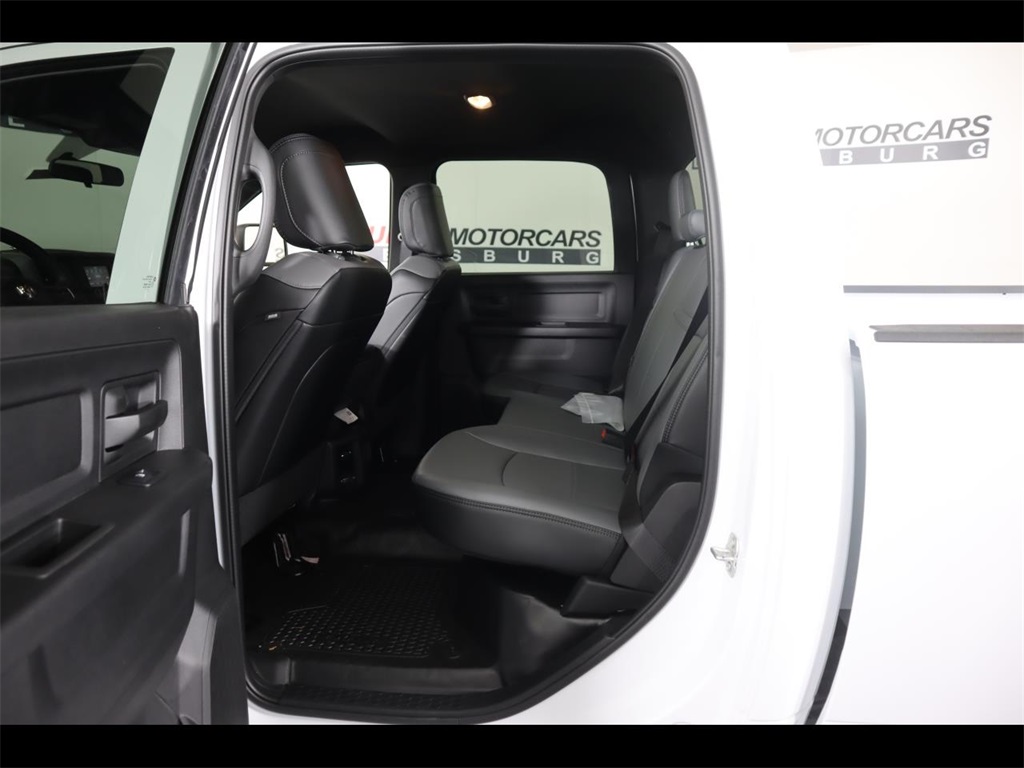 Vehicle image 23 of 24