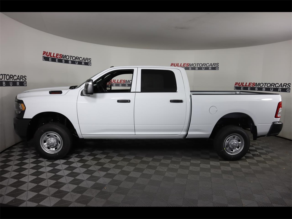 Vehicle image 8 of 24