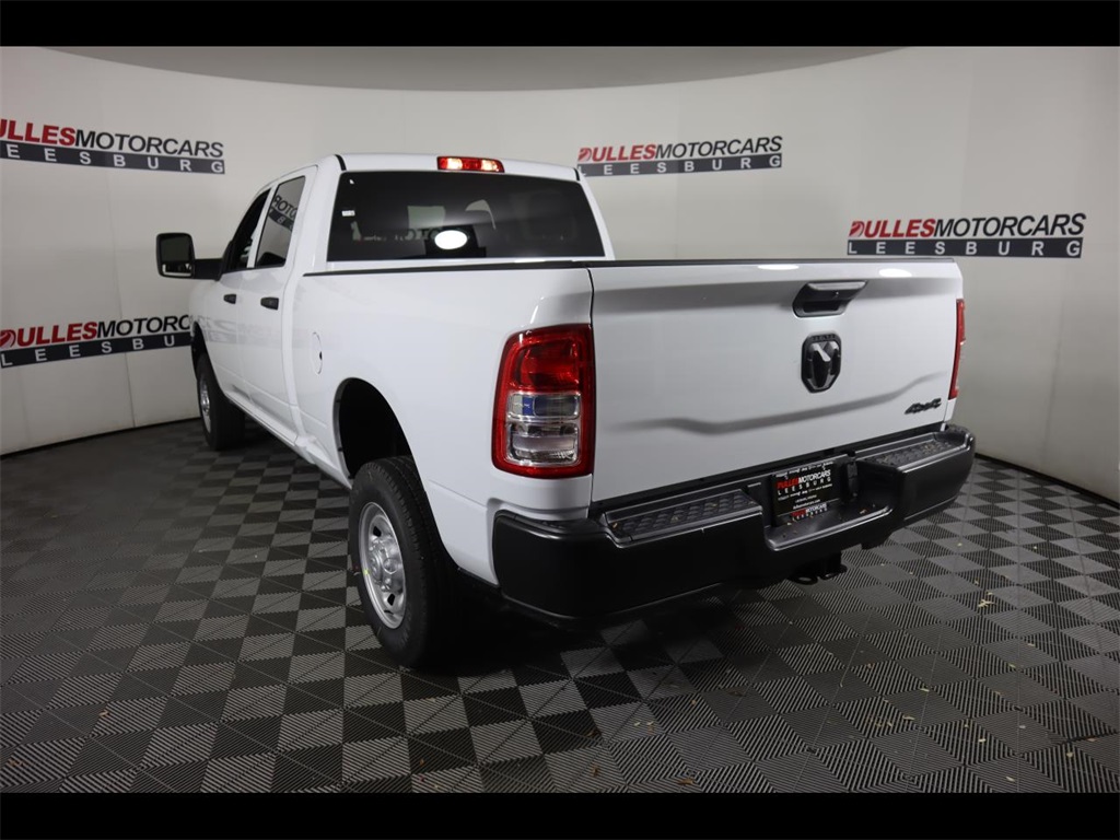Vehicle image 9 of 24