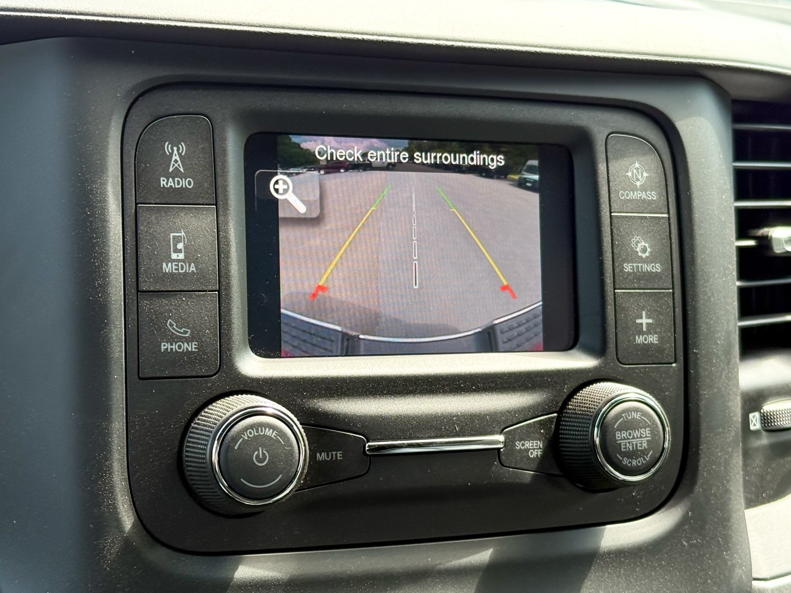 Vehicle image 21 of 38