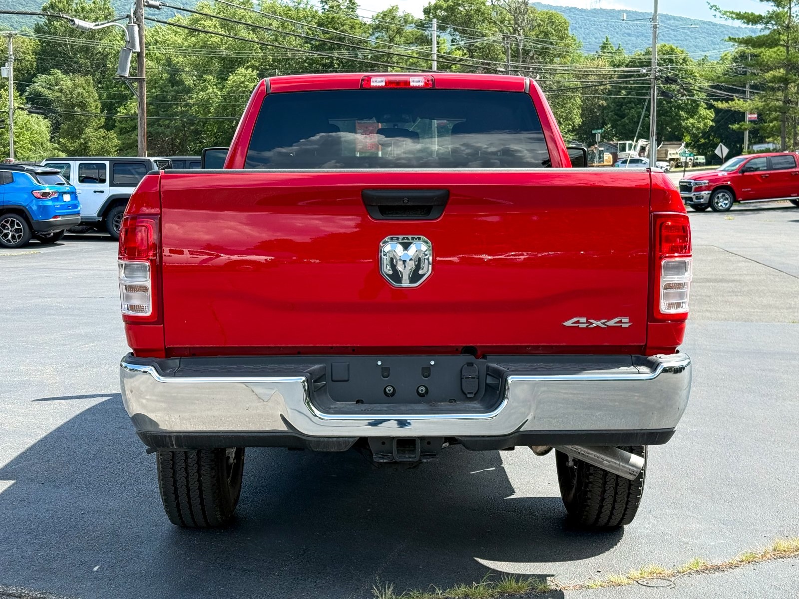 Vehicle image 6 of 38