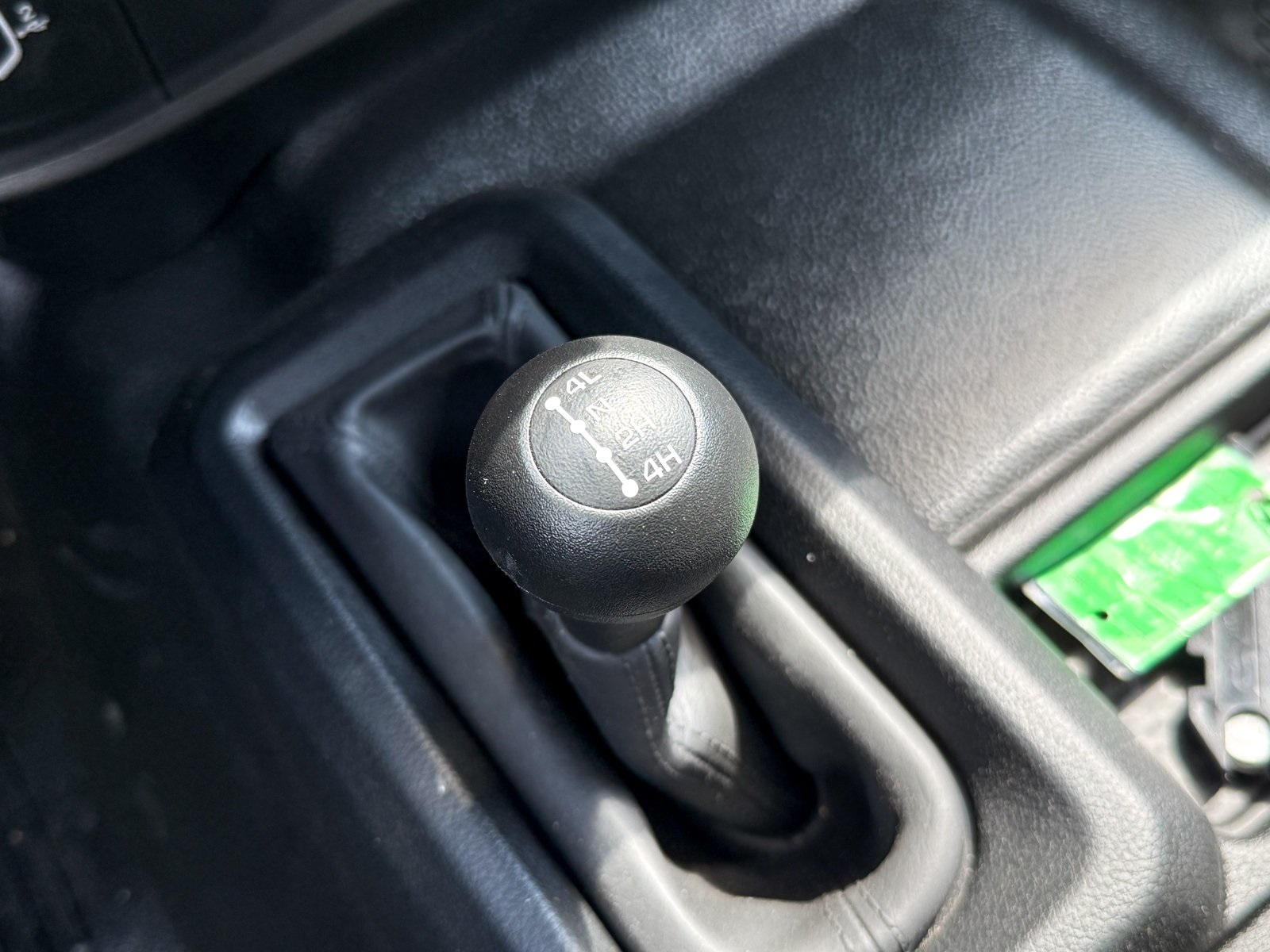 Vehicle image 23 of 38