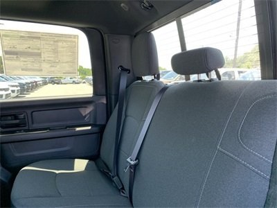 Vehicle image 31 of 34