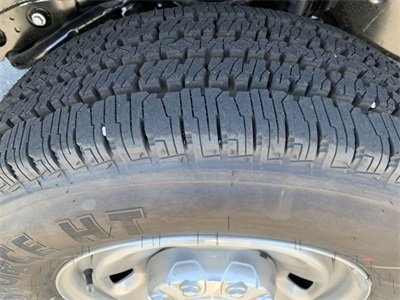Vehicle image 10 of 34