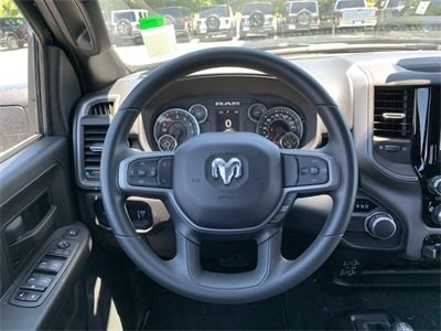 Vehicle image 29 of 34