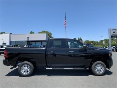 Vehicle image 4 of 34