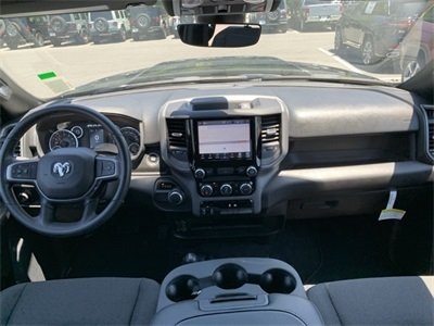 Vehicle image 28 of 34