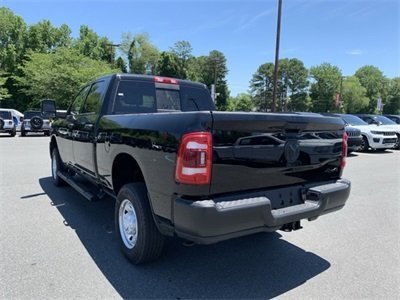 Vehicle image 7 of 34