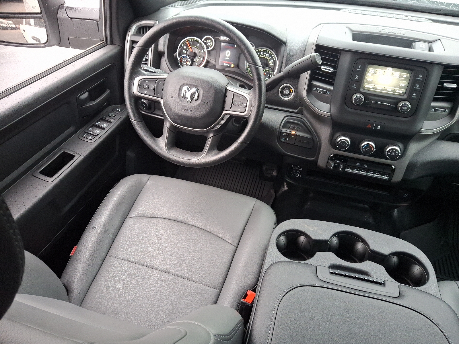 Vehicle image 9 of 20