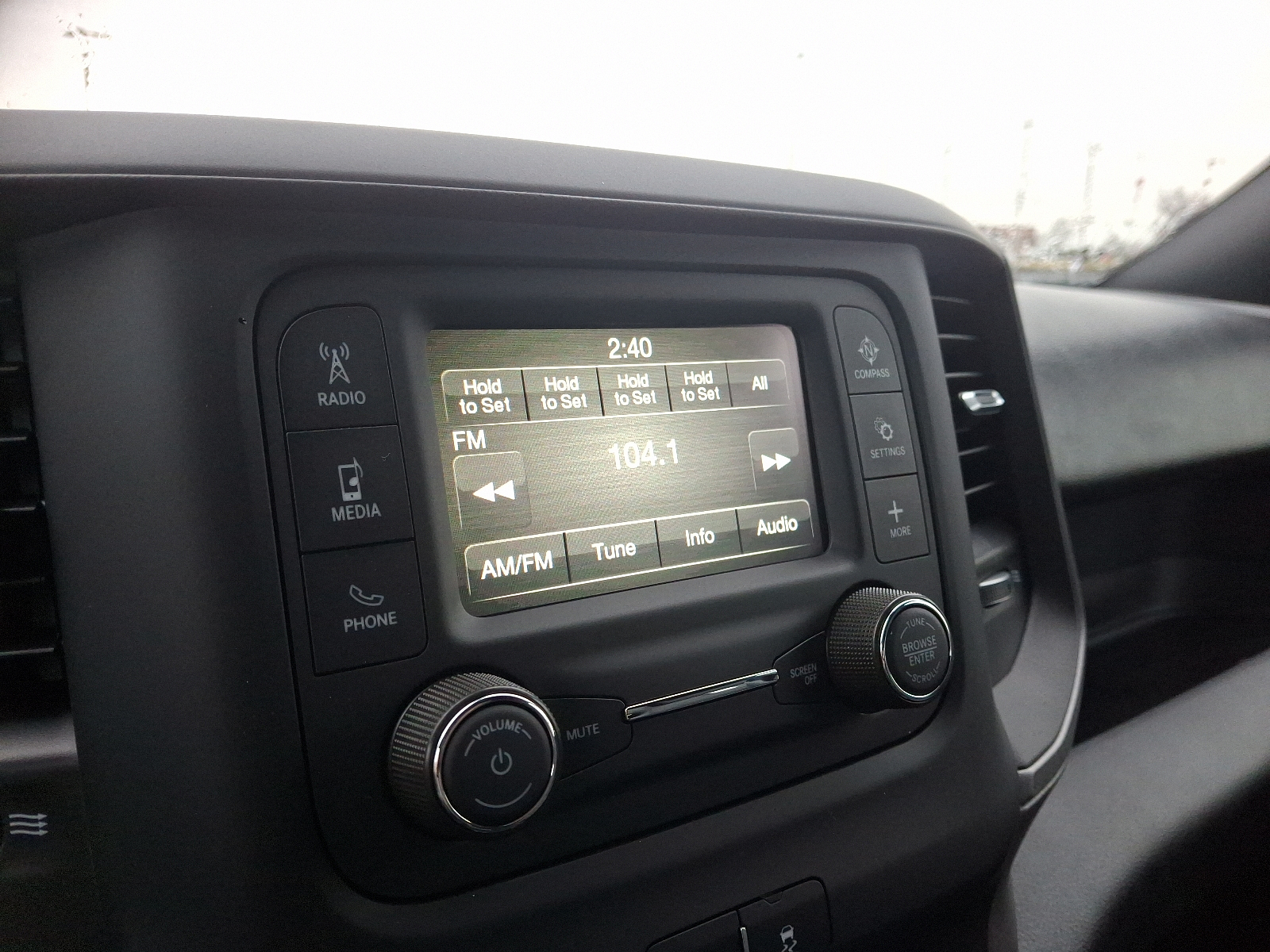 Vehicle image 16 of 20
