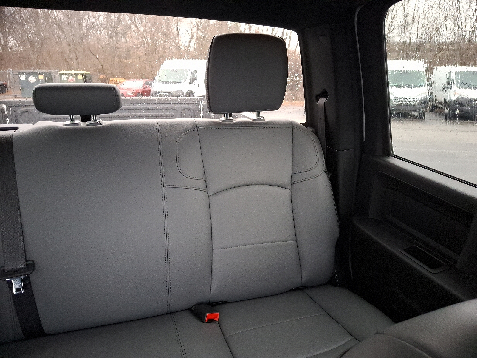 Vehicle image 14 of 20