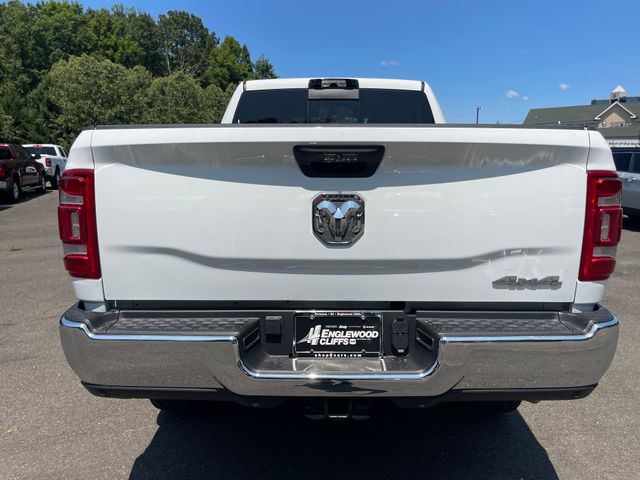 Vehicle image 7 of 29