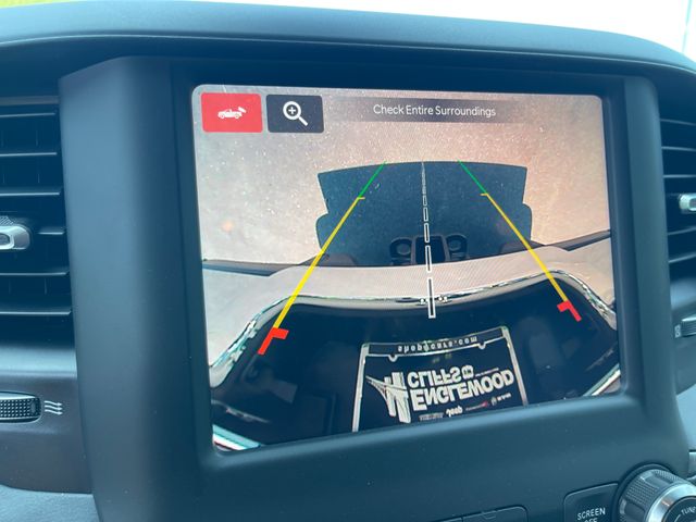 Vehicle image 20 of 29