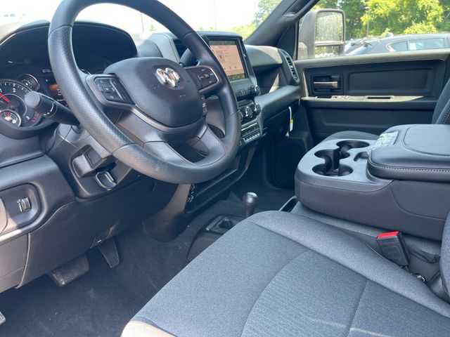 Vehicle image 24 of 29