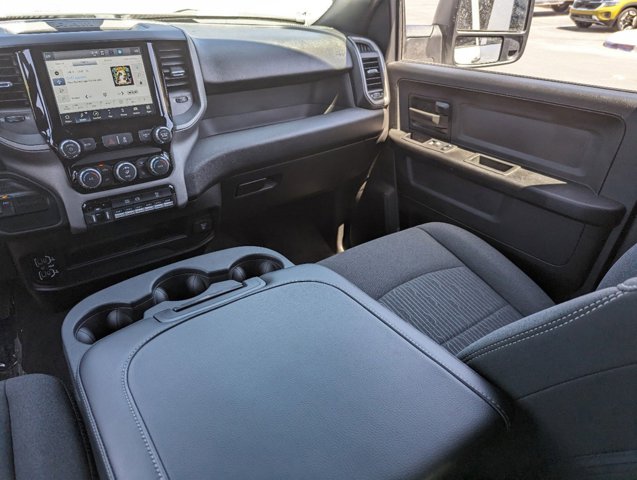 Vehicle image 12 of 19