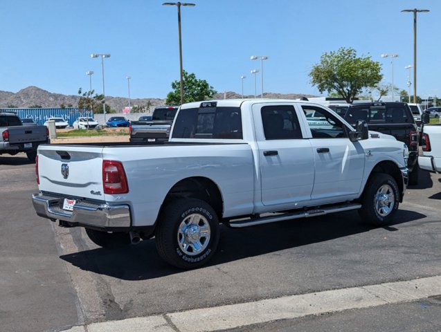 Vehicle image 4 of 19