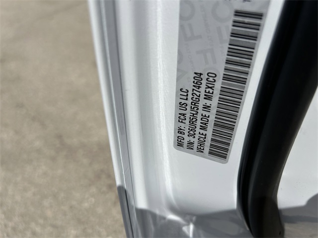 Vehicle image 27 of 31