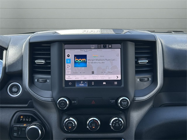 Vehicle image 20 of 31