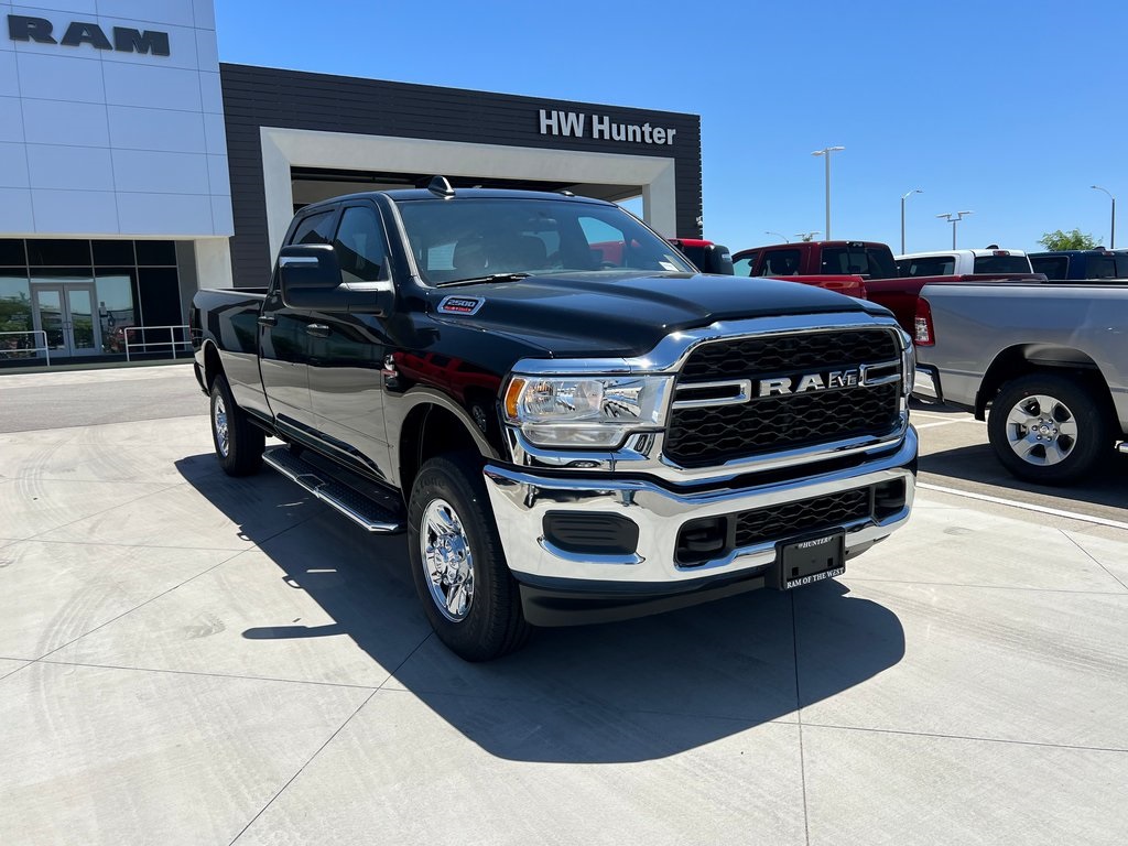 Vehicle image 4 of 24