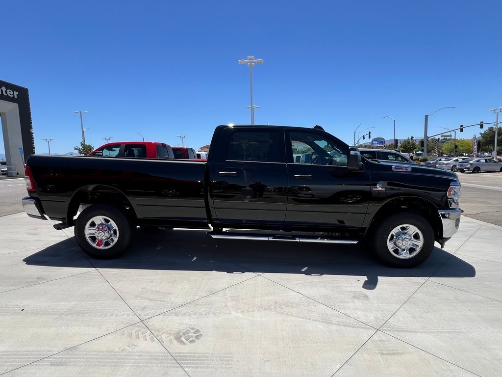 Vehicle image 5 of 24