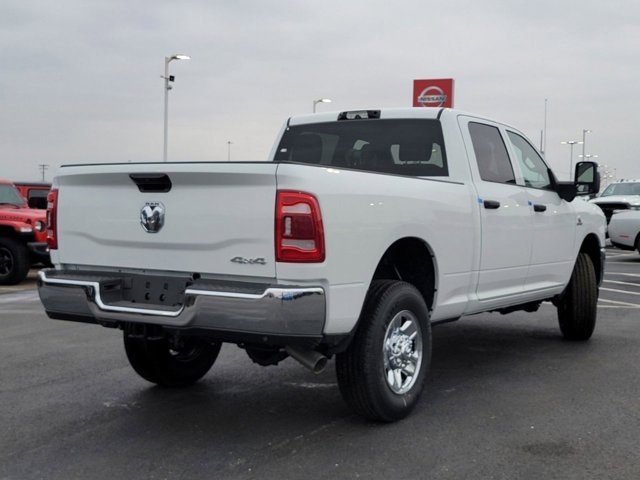 Vehicle image 7 of 32