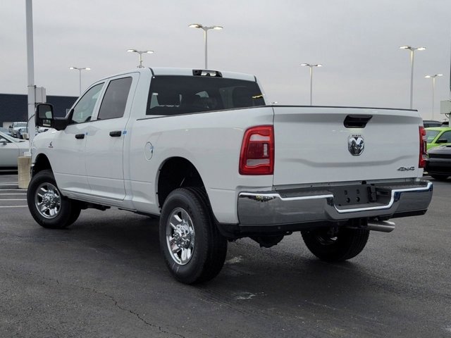 Vehicle image 5 of 32