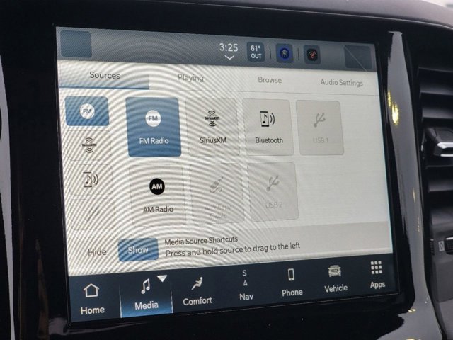 Vehicle image 23 of 32