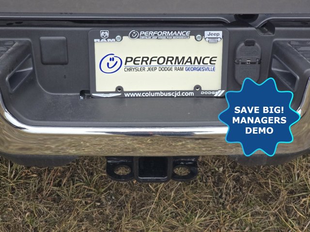 Vehicle image 17 of 31