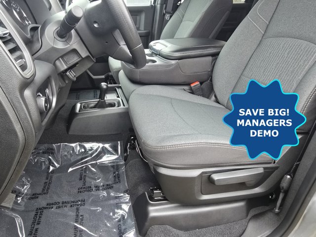 Vehicle image 22 of 31