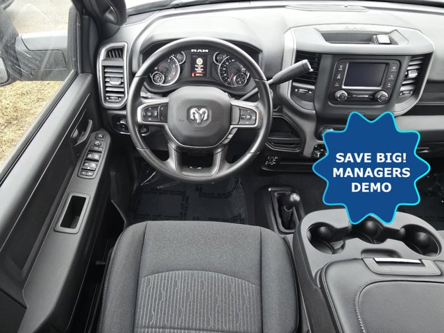Vehicle image 23 of 31