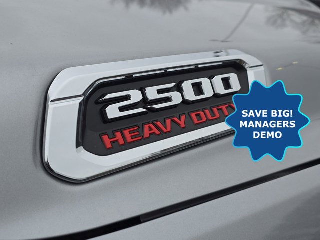 Vehicle image 12 of 31