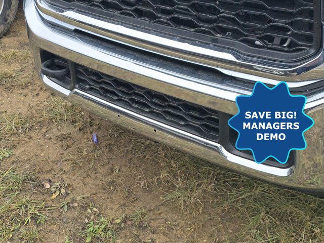 Vehicle image 15 of 31
