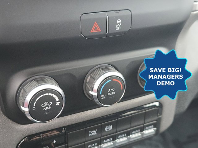 Vehicle image 29 of 31