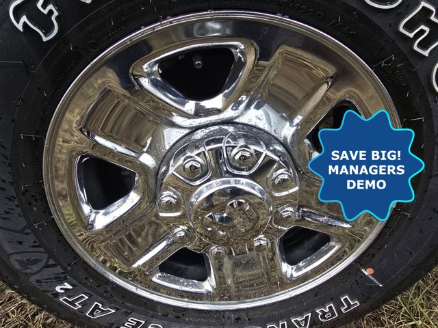Vehicle image 14 of 31
