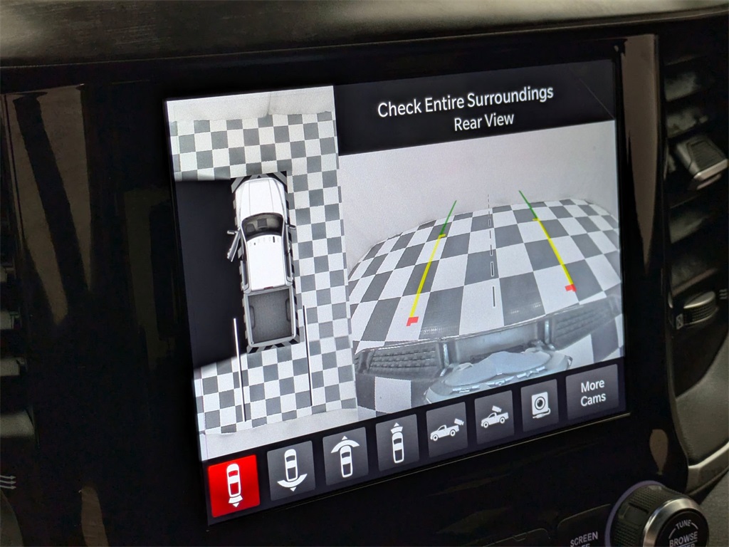 Vehicle image 31 of 40