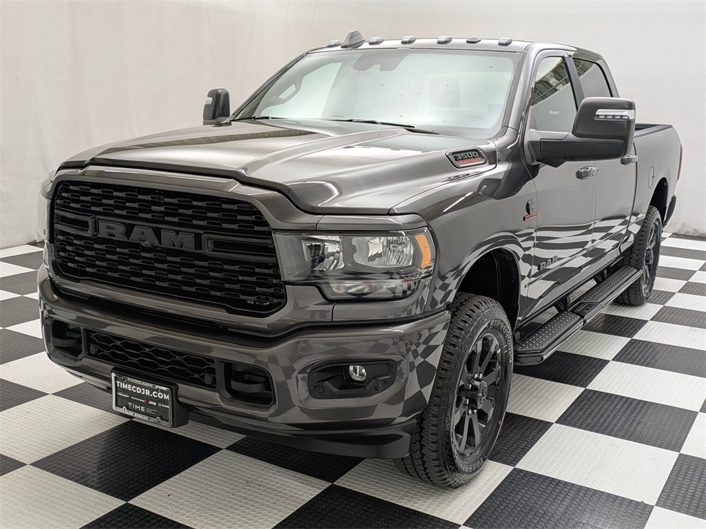 Vehicle image 1 of 40