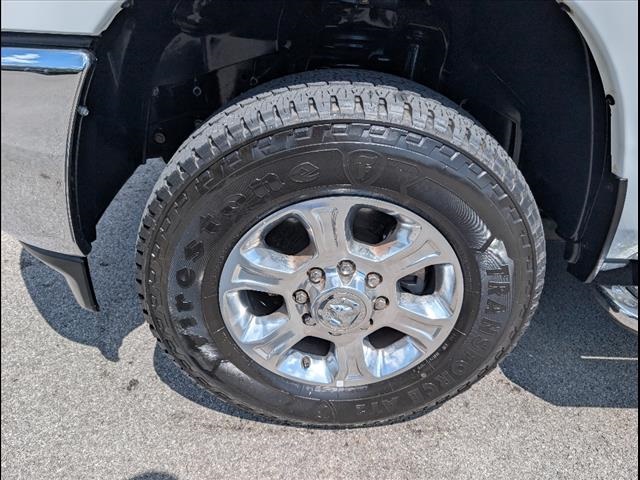 2024 Ram 3500 Big Horn Image 4 of 24