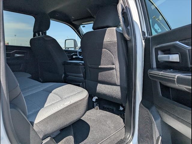 2024 Ram 3500 Big Horn Image 7 of 25