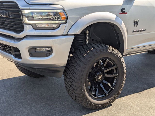 Vehicle image 9 of 43