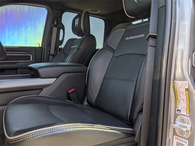 Vehicle image 14 of 43