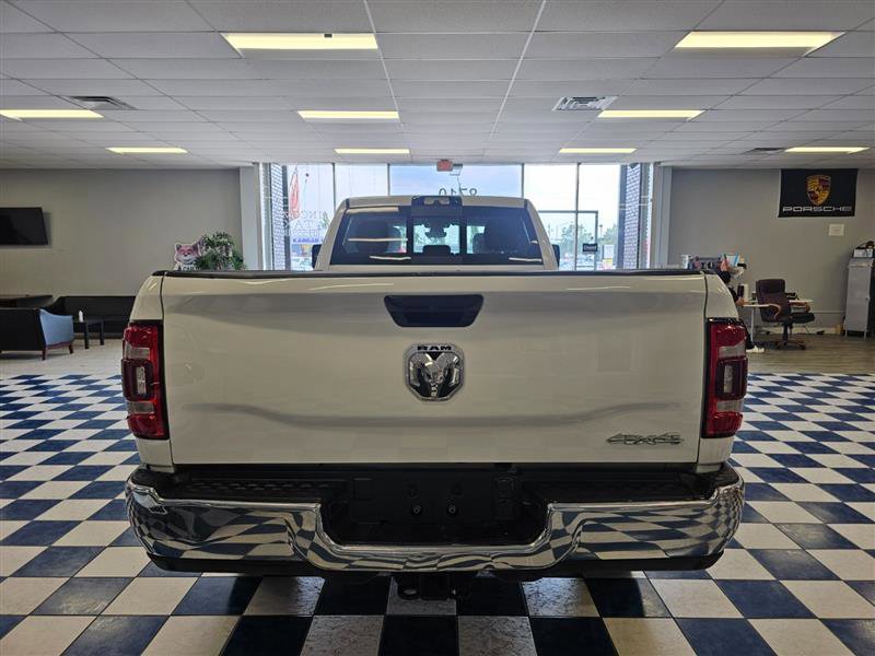 Vehicle image 5 of 25