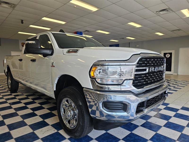 Vehicle image 8 of 25