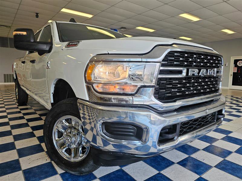 Vehicle image 24 of 25